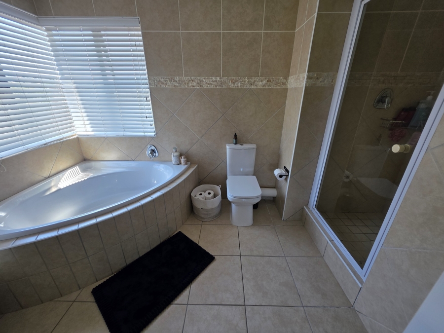 2 Bedroom Property for Sale in Ferreira Town Eastern Cape